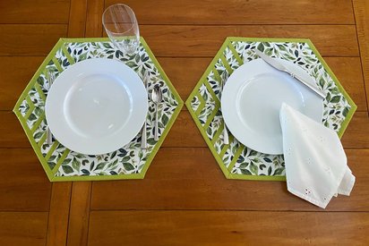 TABLE + KITCHEN