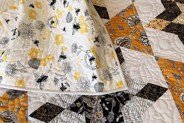 Bee Creative Quilt