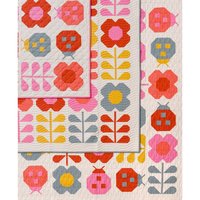 Hello Spring Quilt Pattern, Traditionally Pieced, Advanced Beginner Sewist, Pen + Paper Patterns (Paper Pattern)